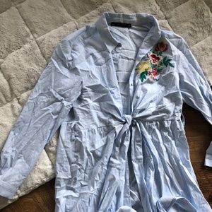 Zara Embroidered Floral & Blue Button Down S